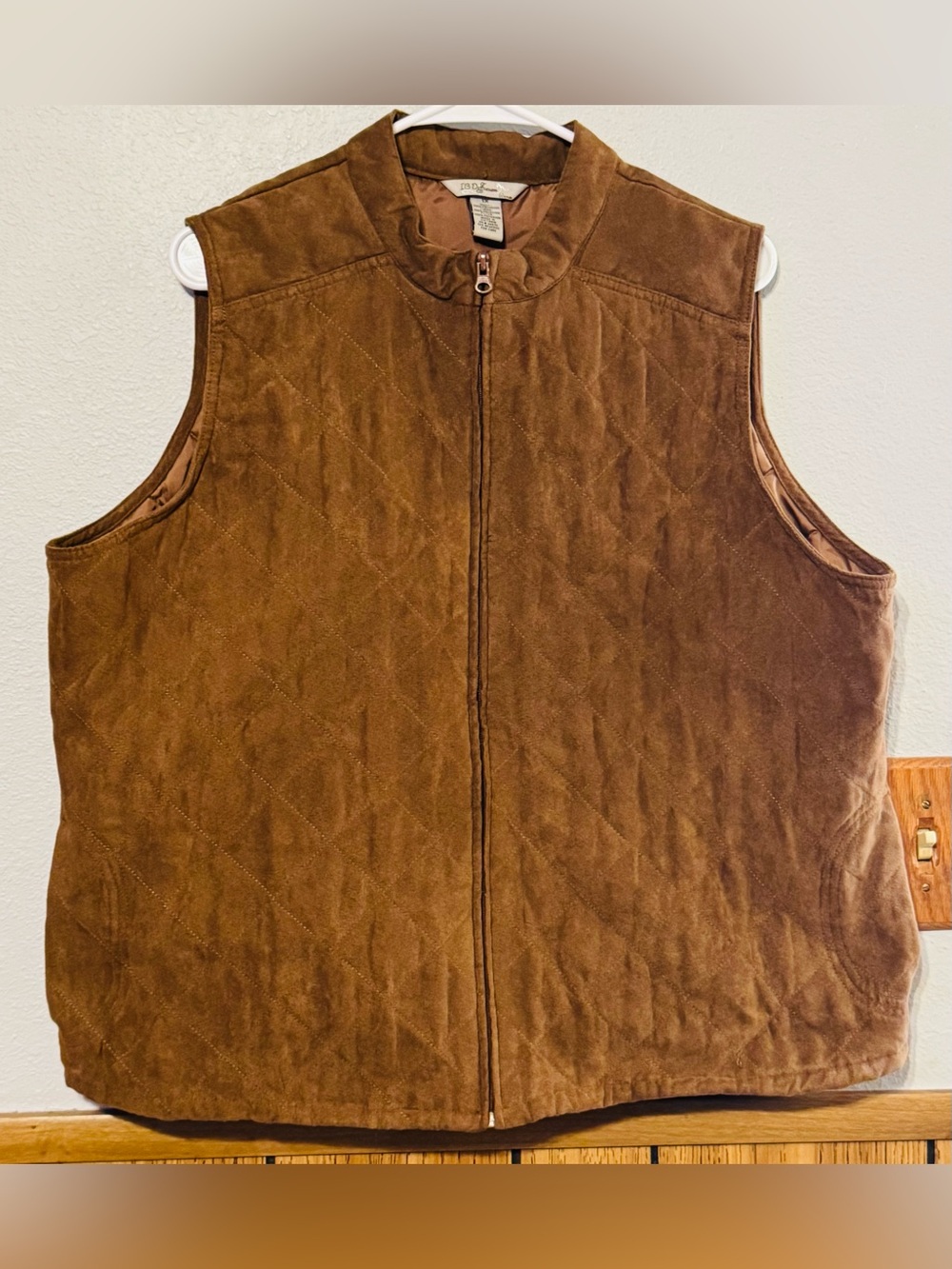 IB Diffusion women 1X Quilted Brown Vest Jacket plus size outdoor travel comfy
